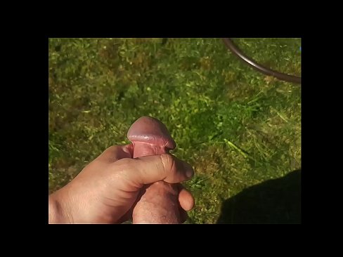 ❤️ Heit týpa lætur bleiku kisuna sína helvíti og kemur með sprautu í sumargarði ️❌ Klámmyndband hjá okkur is.osagoassist.ru ☑